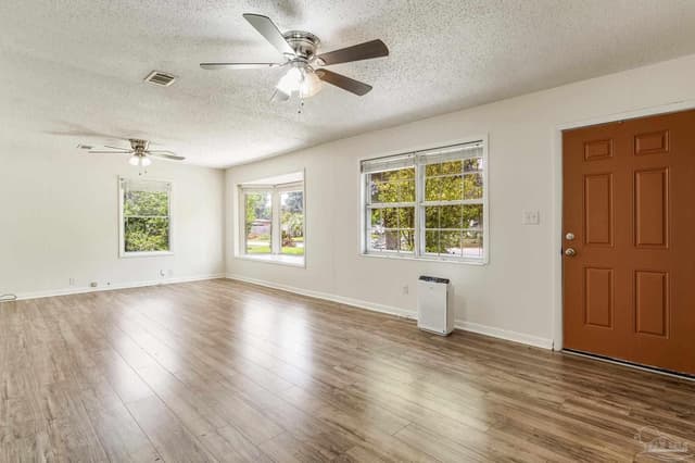 3255 Newton Dr, Pensacola FL 32503 photo 8
