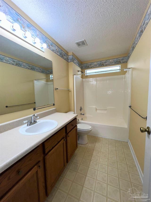 9018 Camelot Pl property photo