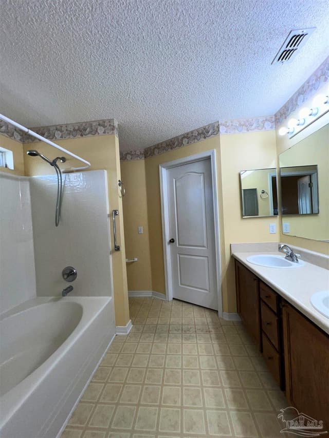 9018 Camelot Pl, Pensacola FL 32534 photo 10
