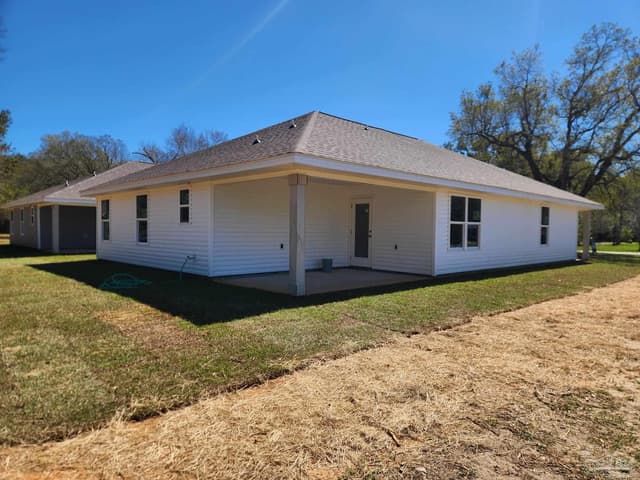 360 Mckinnon Ln property photo