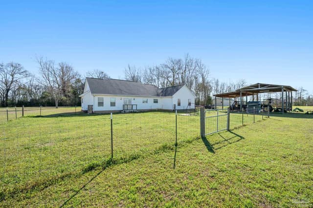 649 Griswold Rd, Jay FL 32565 photo 9