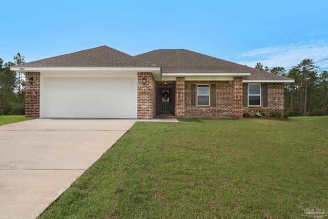7957 Twin Lake Dr, Milton FL 32583 exterior