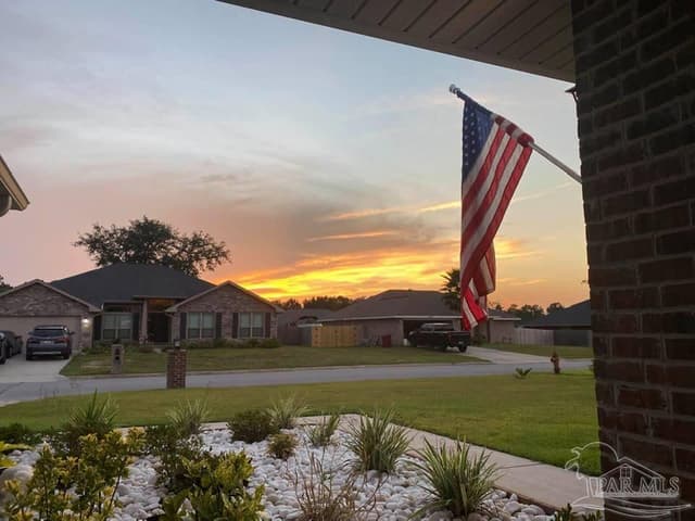 4474 Hampton Bay Blvd, Milton FL 32583 exterior