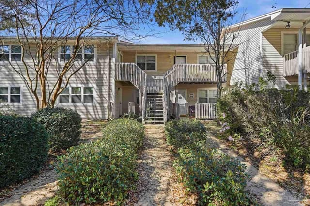 1200 Shoreline Dr # 413, Gulf Breeze FL 32561 exterior