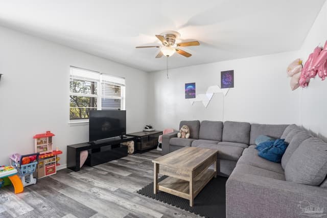 1200 Shoreline Dr # 413, Gulf Breeze FL 32561 photo 9