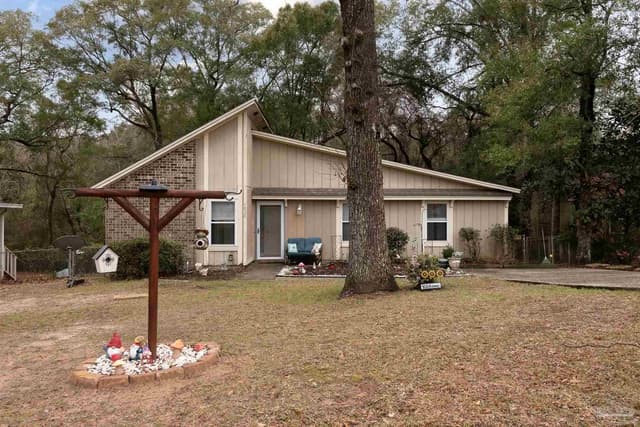 7706 Deborah Dr, Pensacola FL 32514 exterior