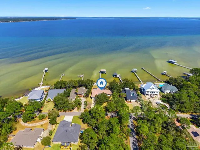 5470 Shore Rd property photo