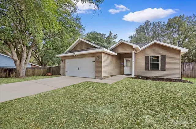 8445 Rynes Cir property photo