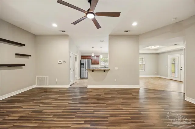 8445 Rynes Cir property photo