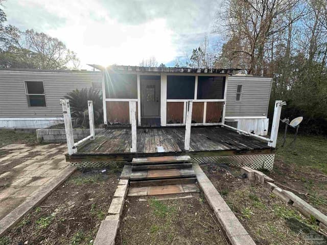 222 Vann Cir, Laurel Hill FL 32567 photo 7