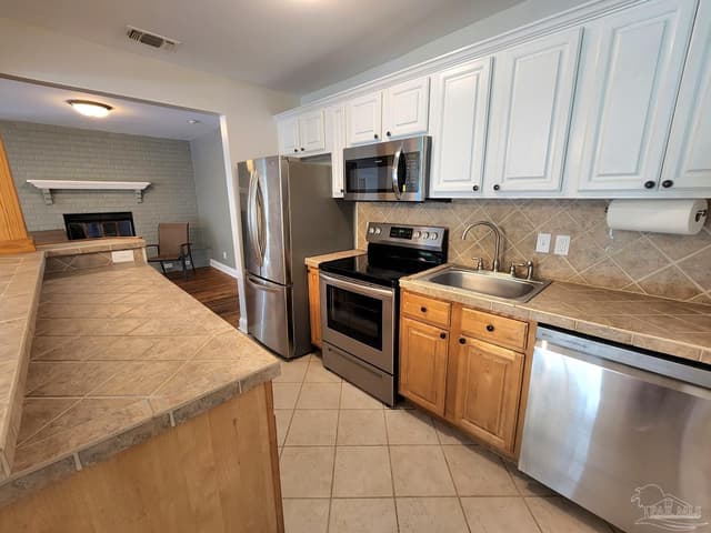 206 Berry Rd property photo