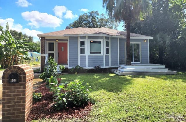 206 Berry Rd, Pensacola FL 32507 exterior