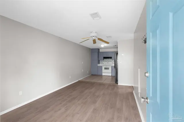 1301 Redwood Ln # A property photo
