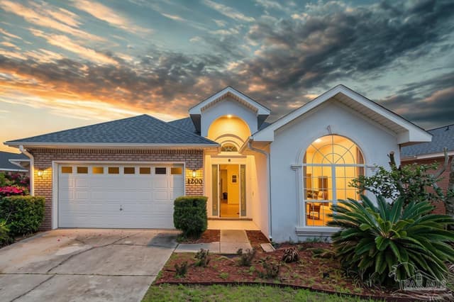 1200 Autumn Breeze Cir, Gulf Breeze FL 32563 exterior