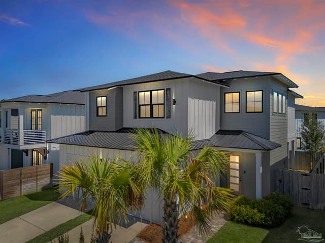 5626 Trout Ln, Pensacola FL 32507 exterior
