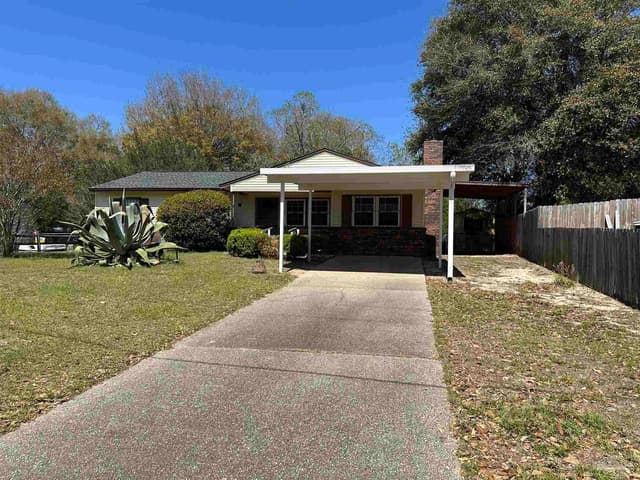 4694 Kingston Dr, Pensacola FL 32526 exterior