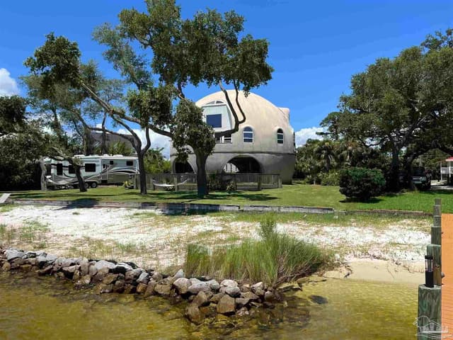 634 Silvershore Dr property photo