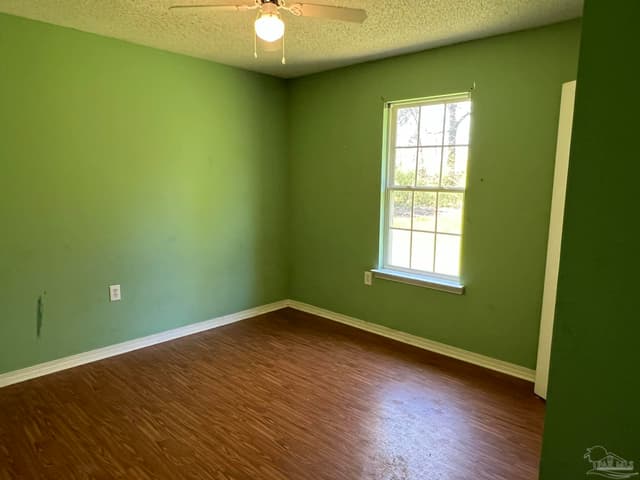 124 S Canoe Rd, Atmore AL 36502 photo 6