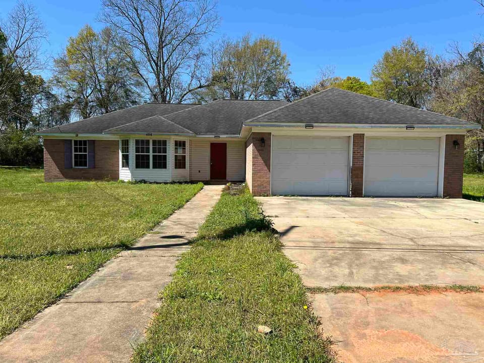 124 S Canoe Rd, Atmore AL 36502 photo 1