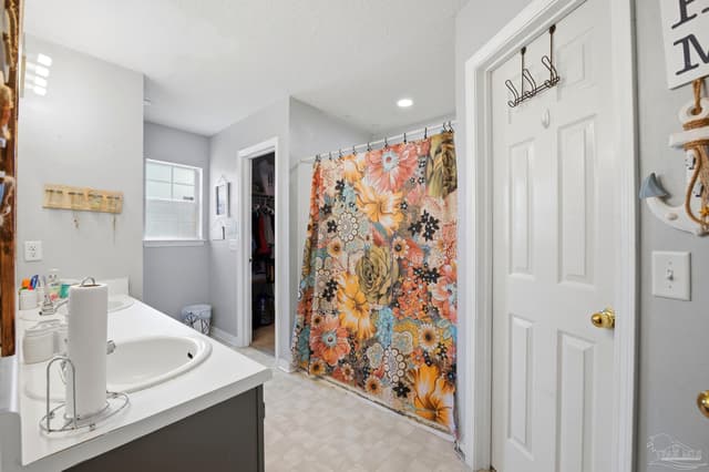 2560 Southern Oaks Dr, Cantonment FL 32533 photo 19