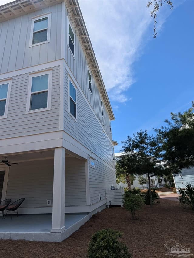 109 Crabbing Hole Ln property photo