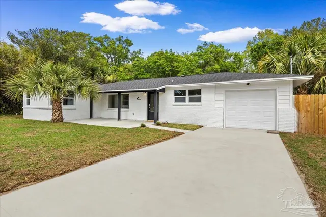 1504 Baylen St, Pensacola FL 32501 exterior