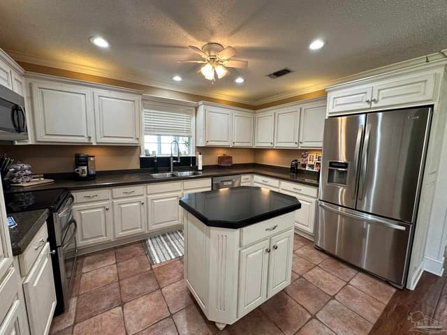115 Cedar Ave, Frisco City AL 36445 photo 11