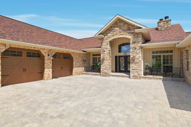 2710 Sandicrest Dr, Cantonment FL 32533 photo 5