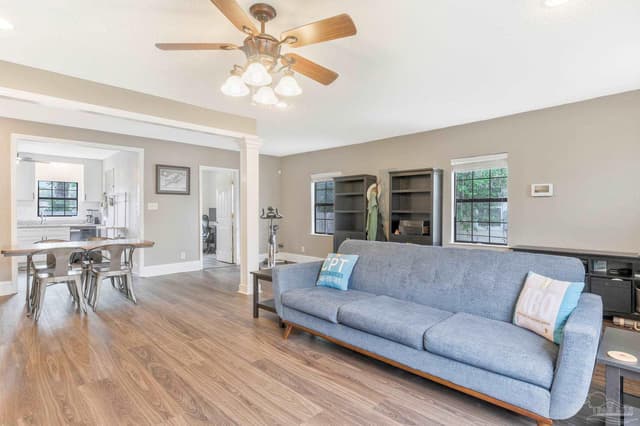 1760 W Romana St, Pensacola FL 32502 photo 12