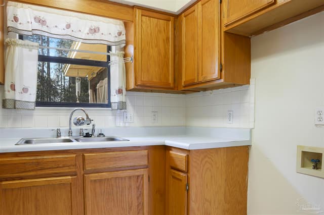 7725 W Jackson St, Pensacola FL 32506 photo 10