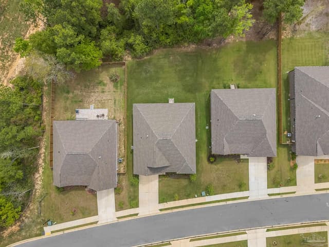 3038 Mountain Laurel Tr, Cantonment FL 32533 photo 6