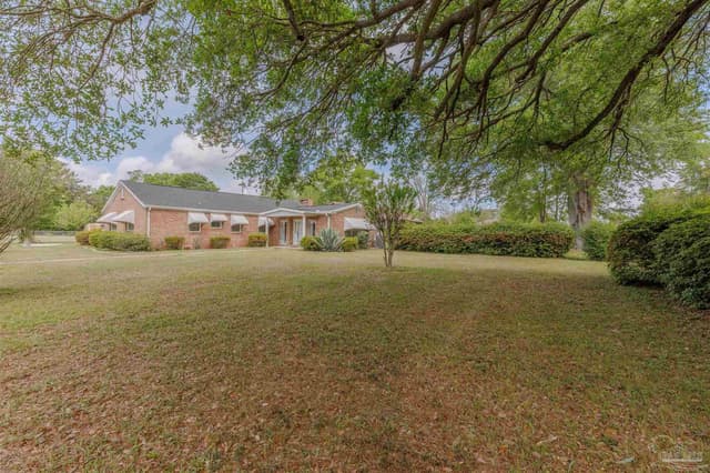 302 Wegner Ave property photo