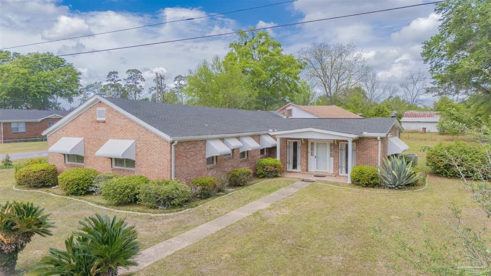 302 Wegner Ave, Cantonment FL 32533 photo 1