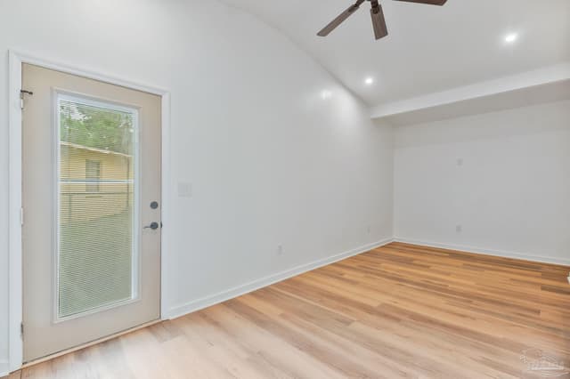 919 Crystal Springs Ave, Pensacola FL 32505 photo 9