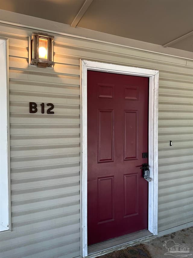 7171 N 9th Ave # B12, Pensacola FL 32504 exterior