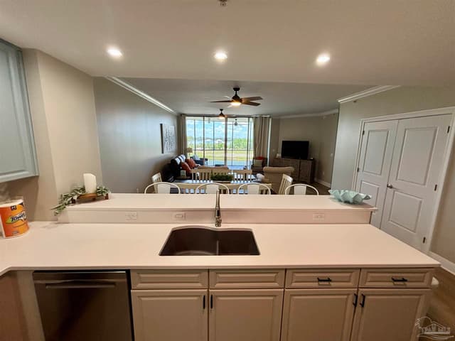 645 Lost Key Dr # 405, Pensacola FL 32507 photo 7
