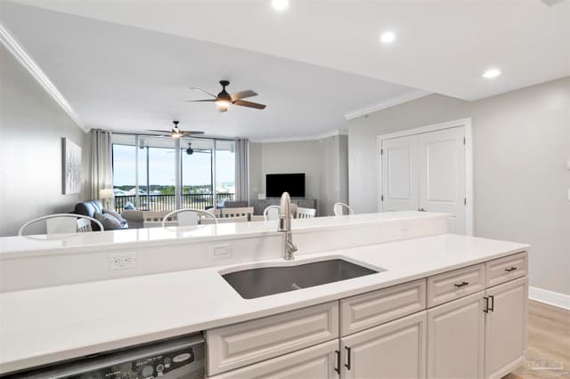 645 Lost Key Dr # 405, Pensacola FL 32507 photo 8