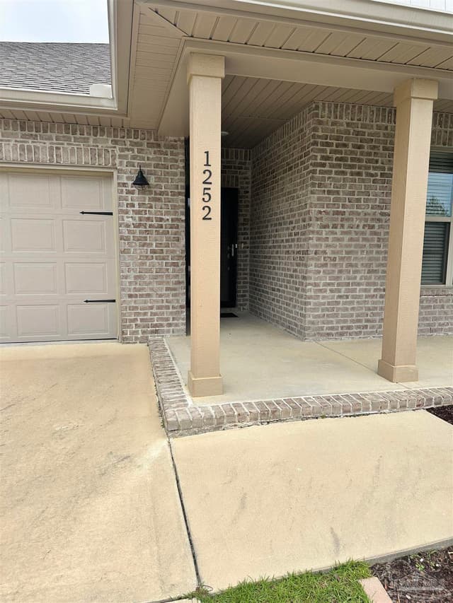 1252 Meadow Trl, Cantonment FL 32533 photo 3