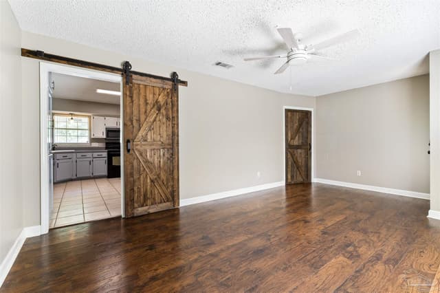6059 Gillette Dr, Milton FL 32570 photo 17