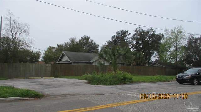 429 Navy Blvd property photo