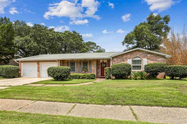 323 Petherton Pl property photo