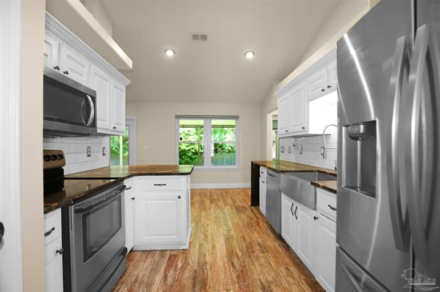7878 Lola Cir, Navarre FL 32566 photo 10