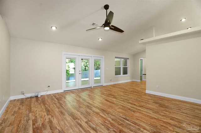 7878 Lola Cir, Navarre FL 32566 photo 8