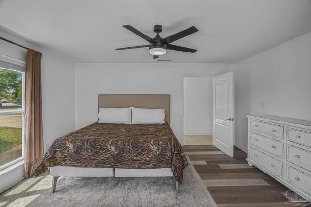 1044 Aquamarine Dr, Gulf Breeze FL 32563 photo 18