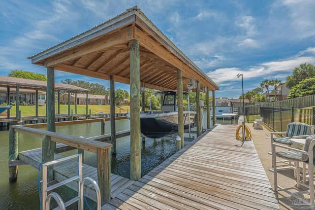 1044 Aquamarine Dr, Gulf Breeze FL 32563 photo 59