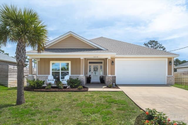 1612 Ponderosa Dr, Gulf Breeze FL 32566 exterior