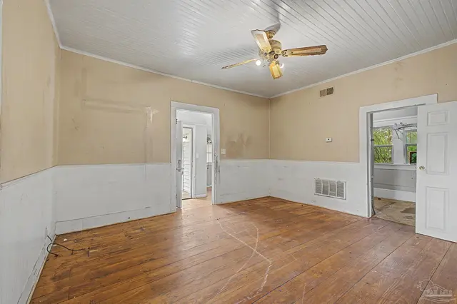 2410 Tarragona St property photo
