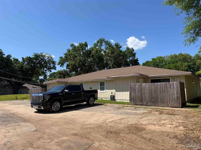 130 9 Mile Rd # 7 property photo