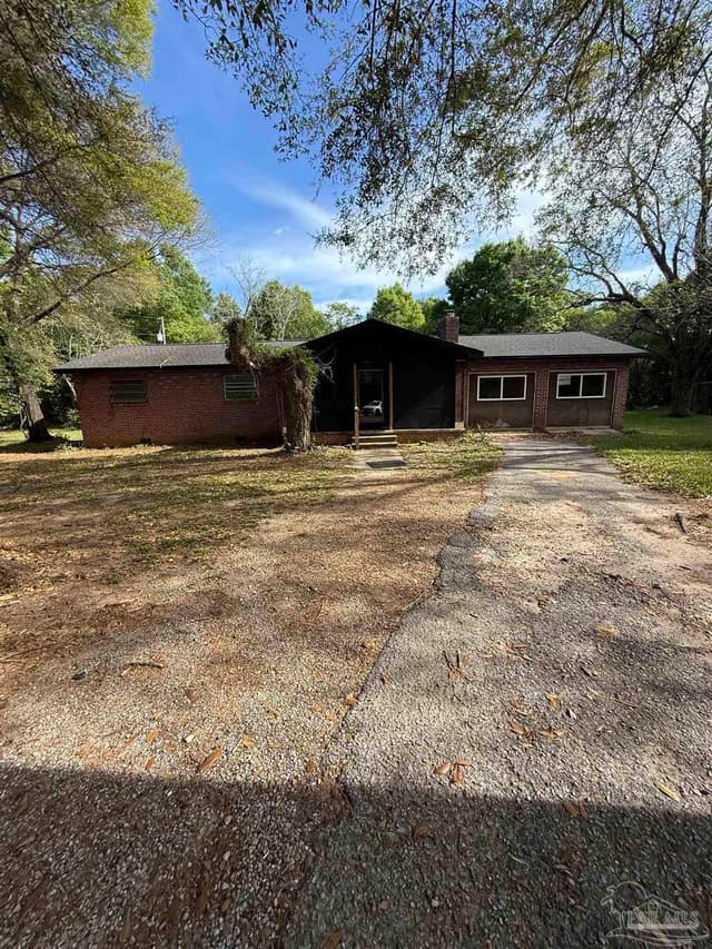 123 Hancock Ln, Pensacola FL 32503 exterior