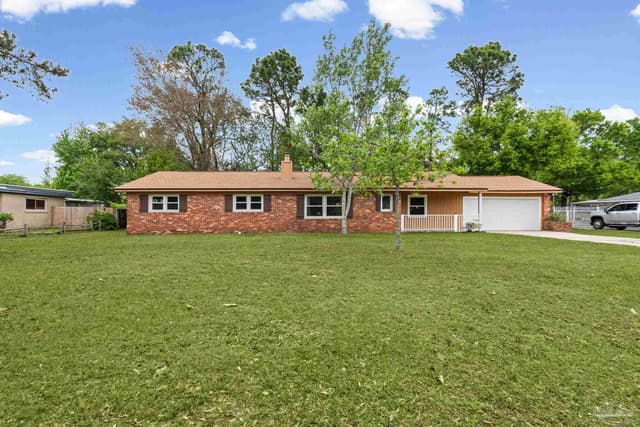 2958 Swan Ln, Pensacola FL 32504 photo 2